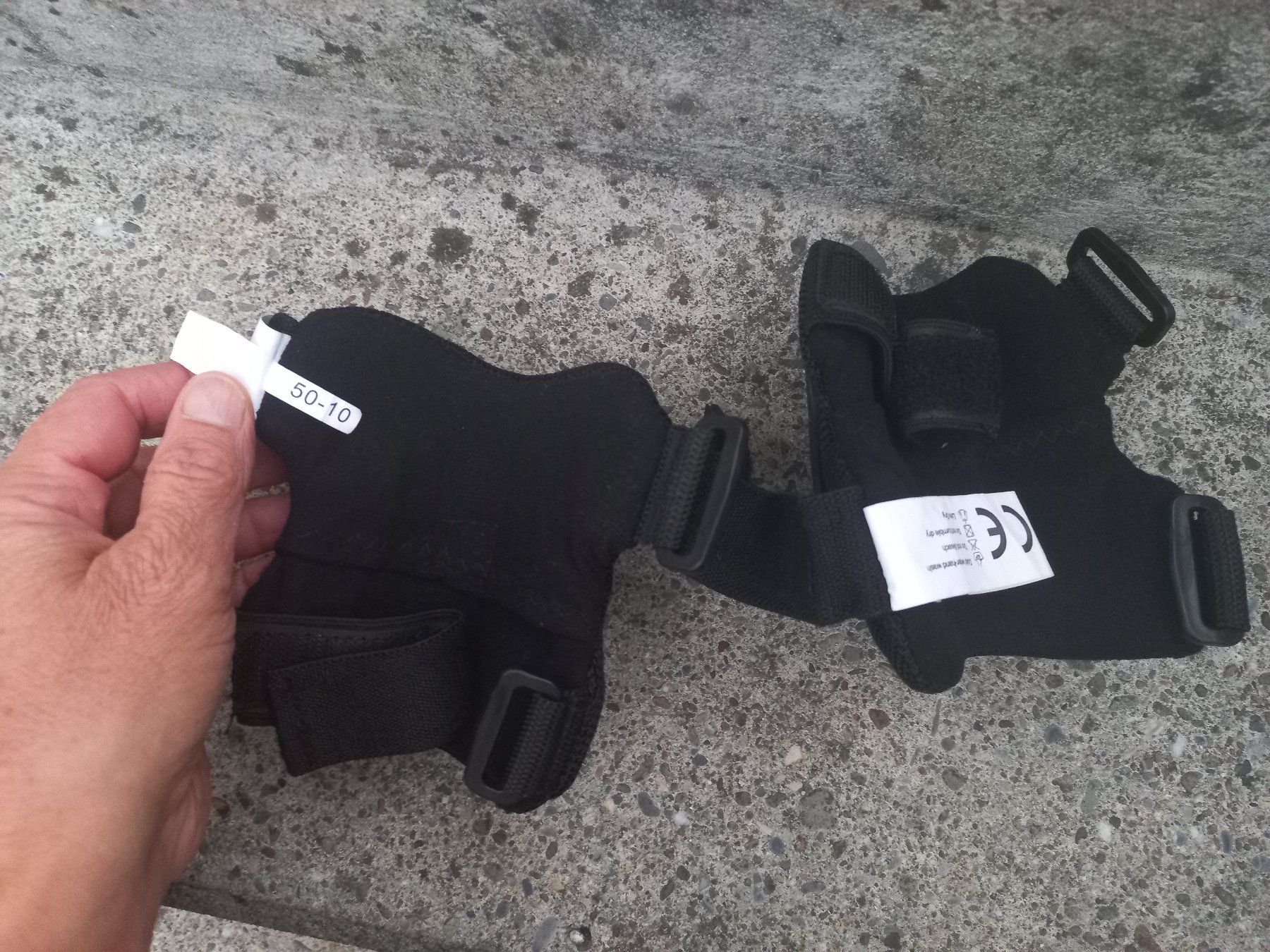 Protezioni & Imbottiture: Ellbogenschoner – Usato da Möriken AG venduto da Brigitte111 2