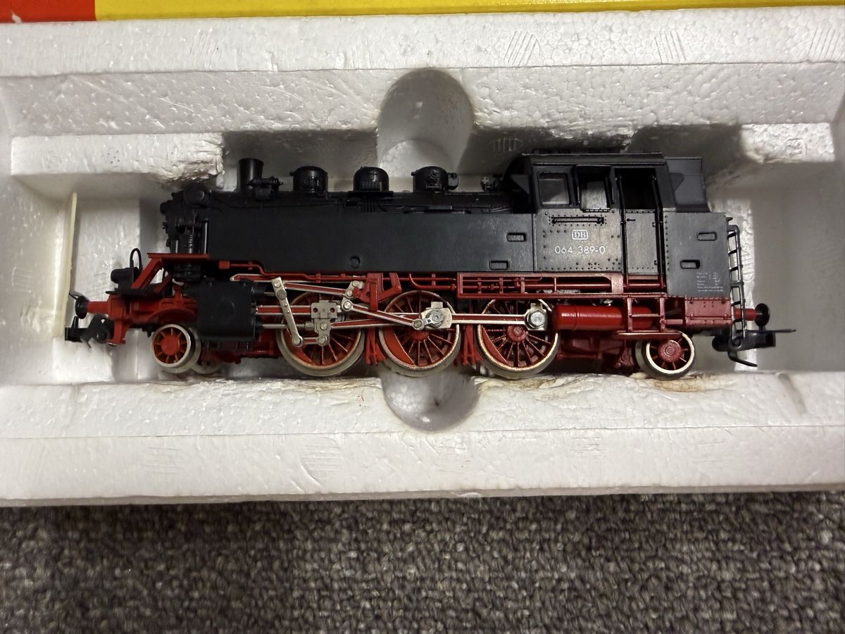 Fleischmann Modelleisenbahnen: Fleischmann Dampflok BR64 064 389-0 Ho  – Gebraucht aus Berikon von TopLok 2
