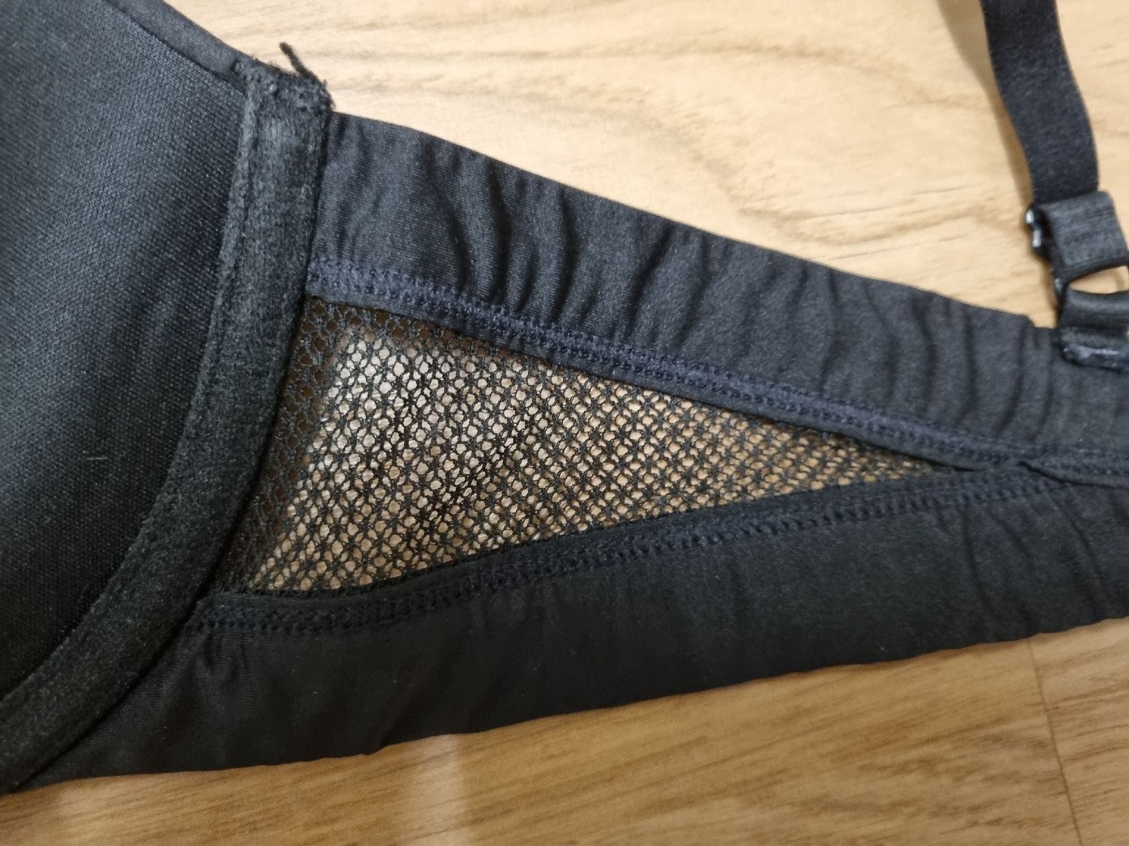 Altra biancheria intima: BH schwarz 75A – Nuovo (secondo la descrizione) da Kollbrunn venduto da Tinchjen 2