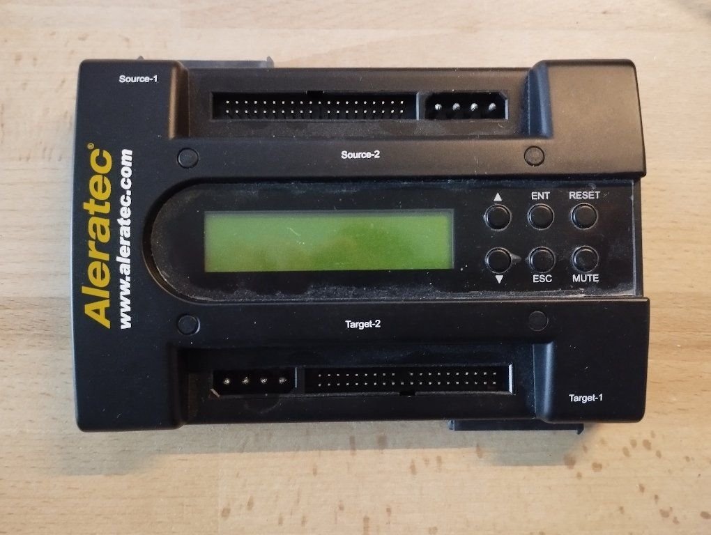 Festplatten Duplizierer / USB RAID JBOD Docking Station (Gebraucht) in ...