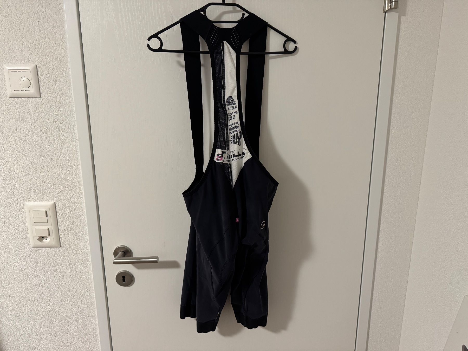 Assos Pantaloni: Assos kurz Hose Gr. XLG – Usato da Schlierbach venduto da Look8 1