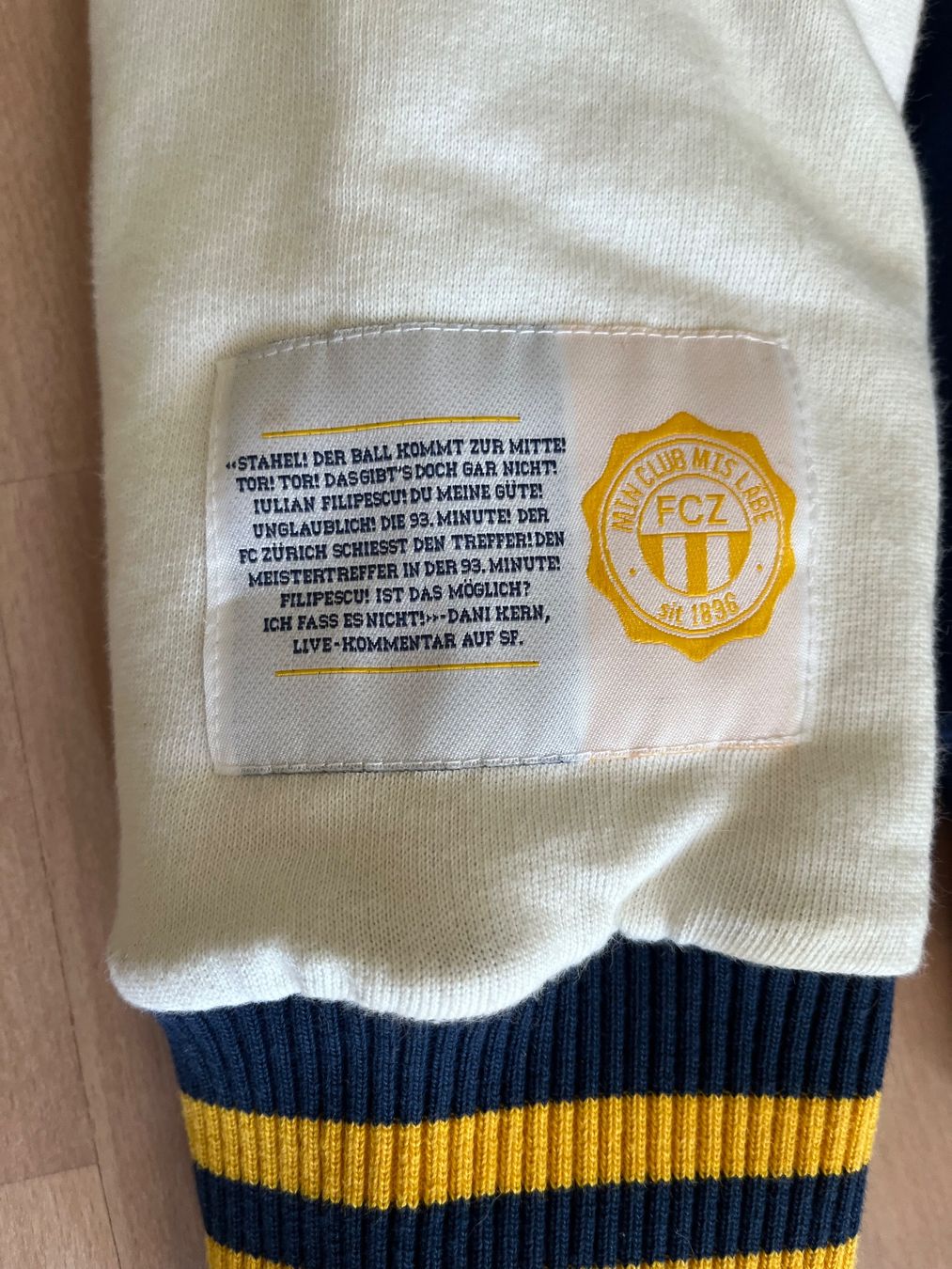 FCZ Jacken: FCZ Jacke Original – Gebraucht aus Ermenswil von rolli01 1