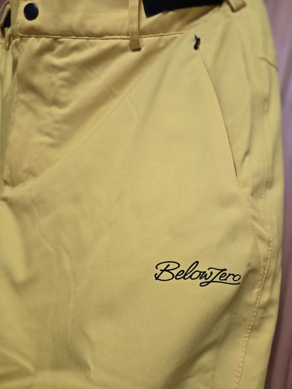 Hosen: Belowzero Skihose Damen  gelb, Grösse L 🏂 – Gebraucht aus Zürich von Deesay 1
