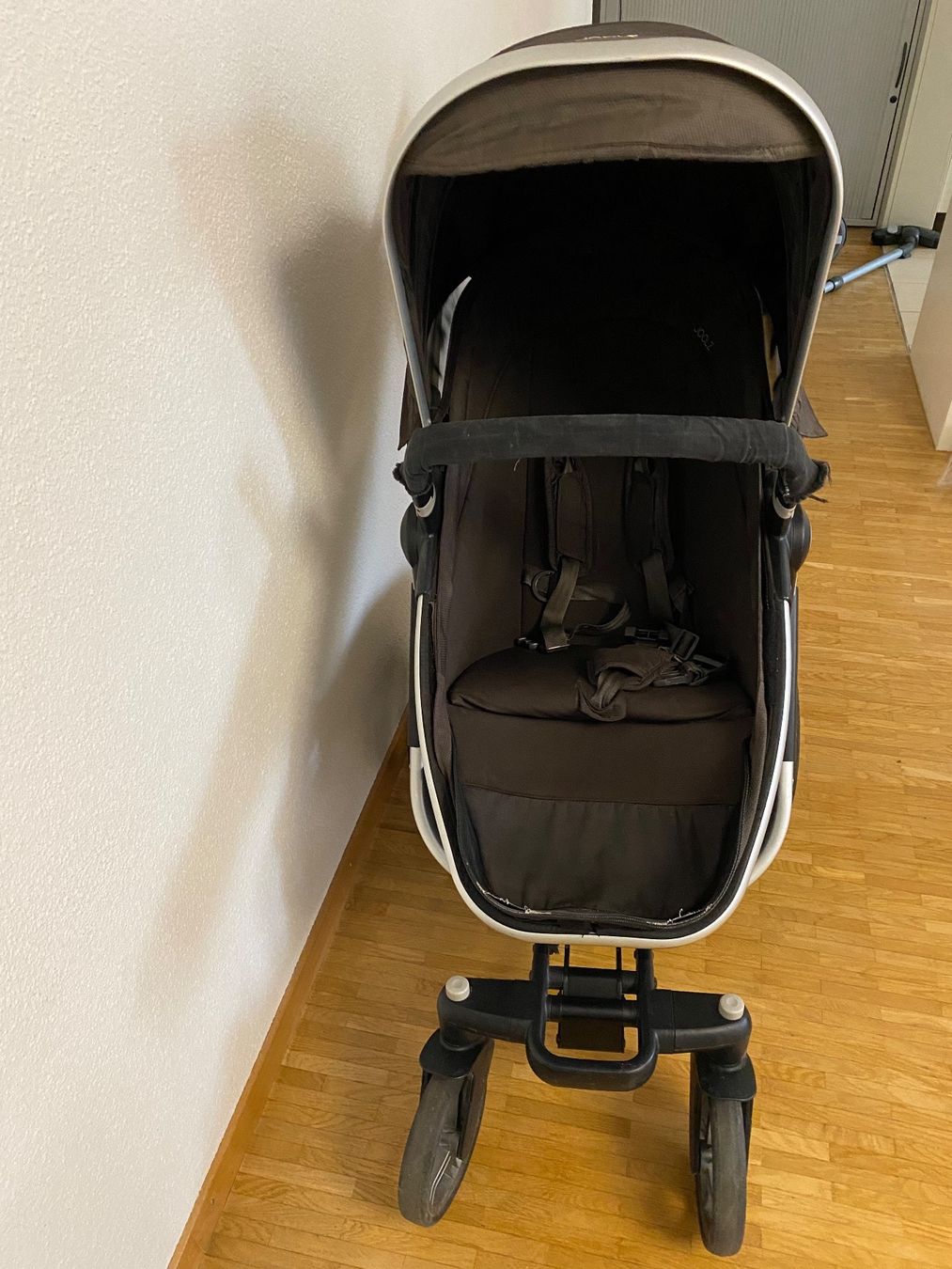 Joolz Kinderwagen: Joolz Geo Kinderwagen + Zubehör – Gebraucht aus Zürich von Nutla 1