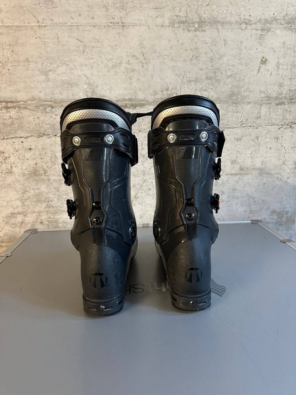 Tecnica Scarpe da uomo: Tecnica Skischuhe 27 / Gr. 42 – Usato da Emmenbrücke venduto da karkarkar 1