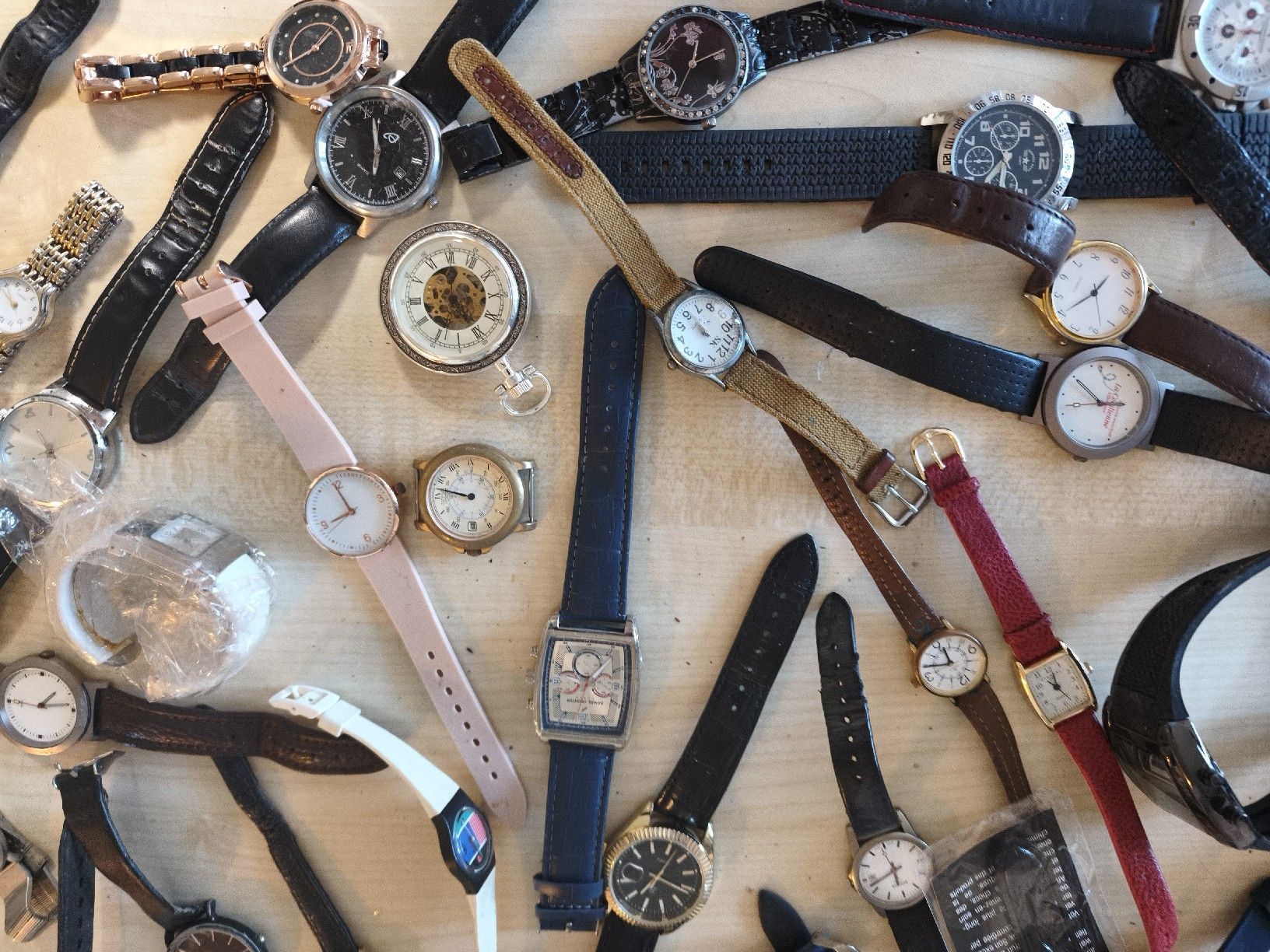 Uhren: Armbanduhr lot – Gebraucht aus Kreuzlingen von dad_9x7b 2