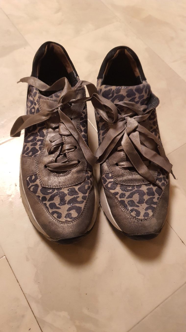 Scarpe da donna: Halbschuh in grösse 39 ab nur 5Fr. – Usato da Flawil venduto da minggeli83