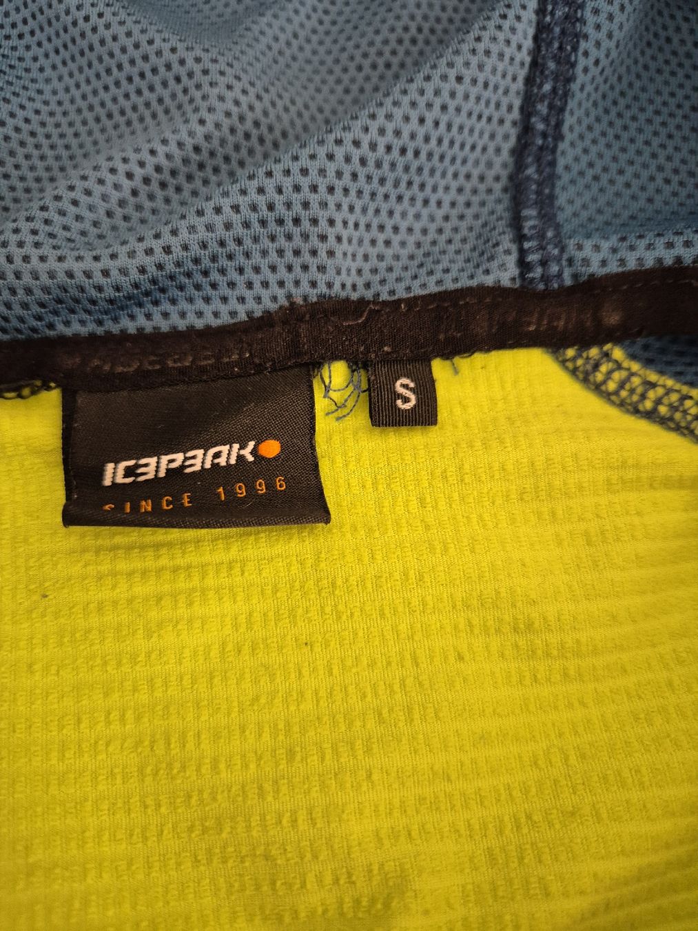 Icepeak Pullover & Sweatshirts: Midlayer Gr. S von Icepeak – Gebraucht aus Therwil von Twista11 1