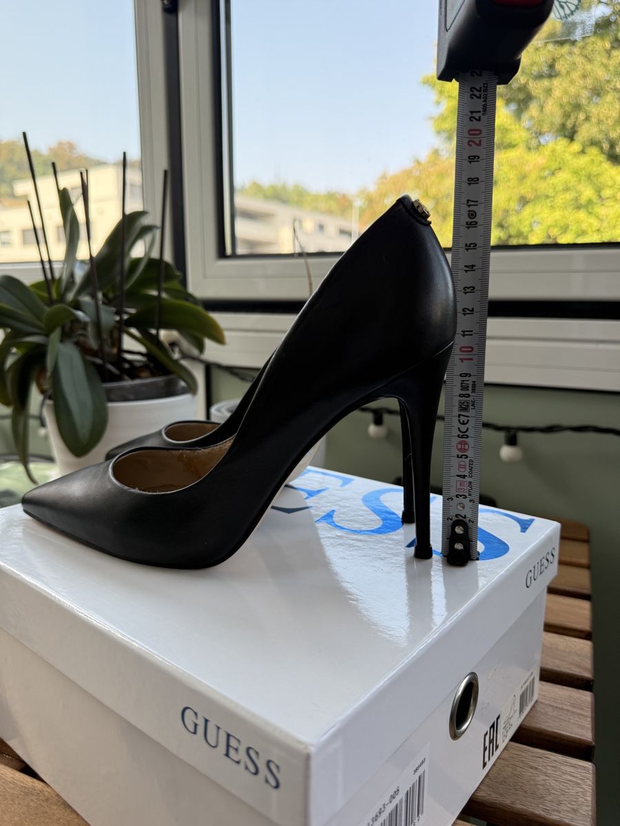 Guess Chaussures hommes: Guess High Heels Black Leather Size 39 – D'occasion à Winterthur par LeLe0606 1