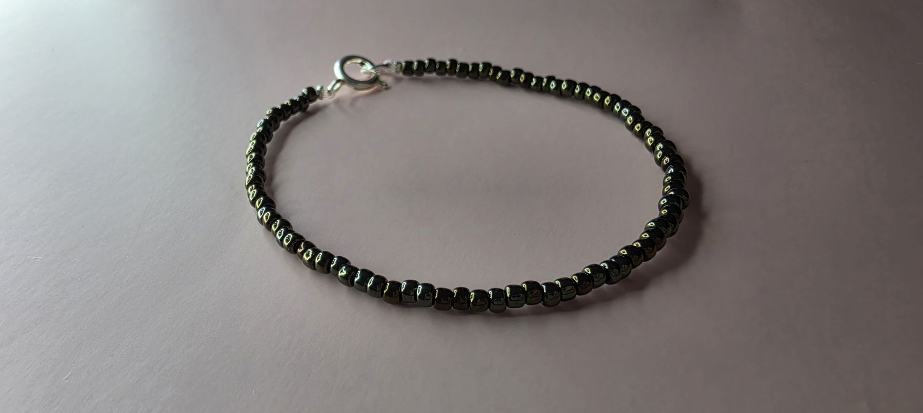 Armbänder & -reifen: Armband mit Karabinerverschluss – Gebraucht aus Bühler von MalinaBrocki