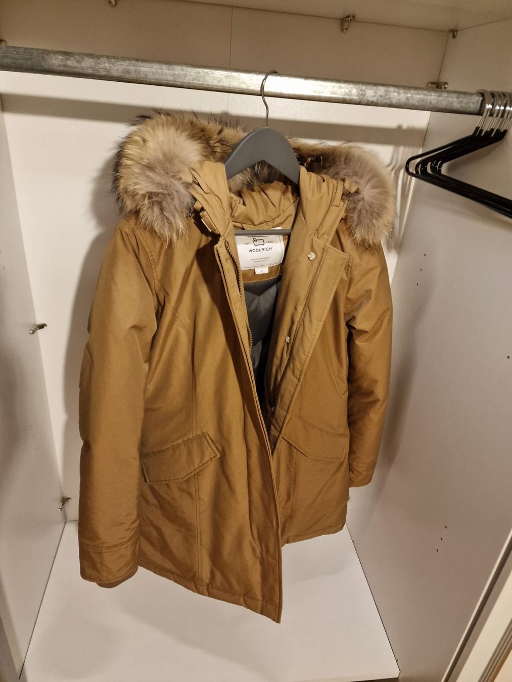 Woolrich Giacche: Woolrich Arctic Parka - Dark Caramel, Grösse L – Nuovo e nell'imballaggio originale da Niederhasli venduto da Madame000 3