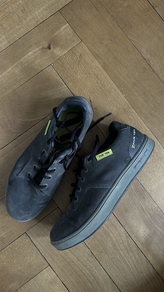 Abbigliamento: Five Ten Schuhe – Usato da Biel/Bienne venduto da Retail_Ricardo