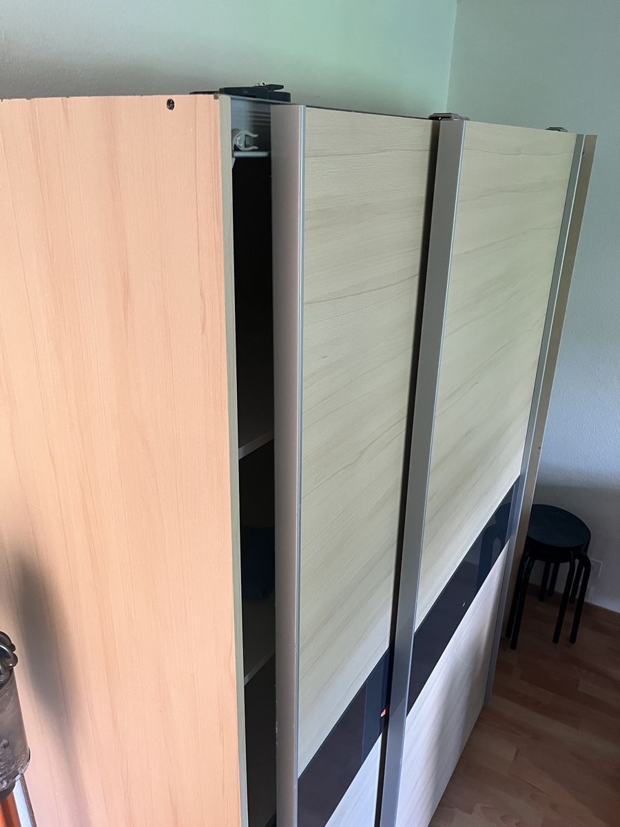 Armadi: Schrank – Usato da Oftringen venduto da hkch1907 1