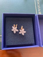 Ohrringe Blumen-Muster mit Zirkonia Silber-Optik