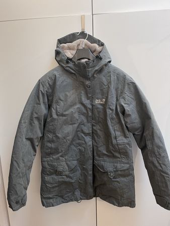 Jack Wolfskin Winterjacke Damen – Grösse L – sehr guter Zus