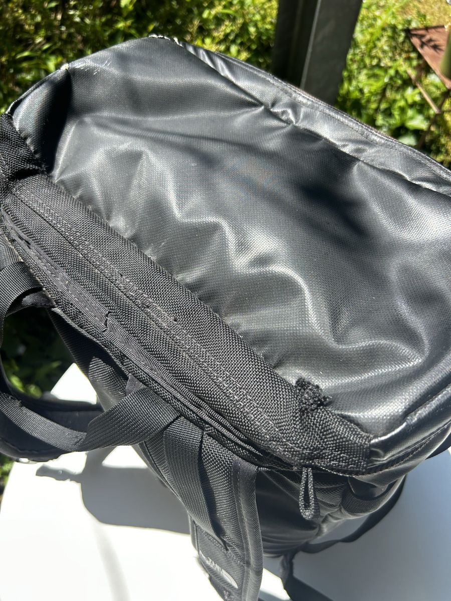 North Face Zaini: NORTH FACE - Base Camp Fuse Box Black – Usato da Zollikofen venduto da LUKE_THRIFTS 5