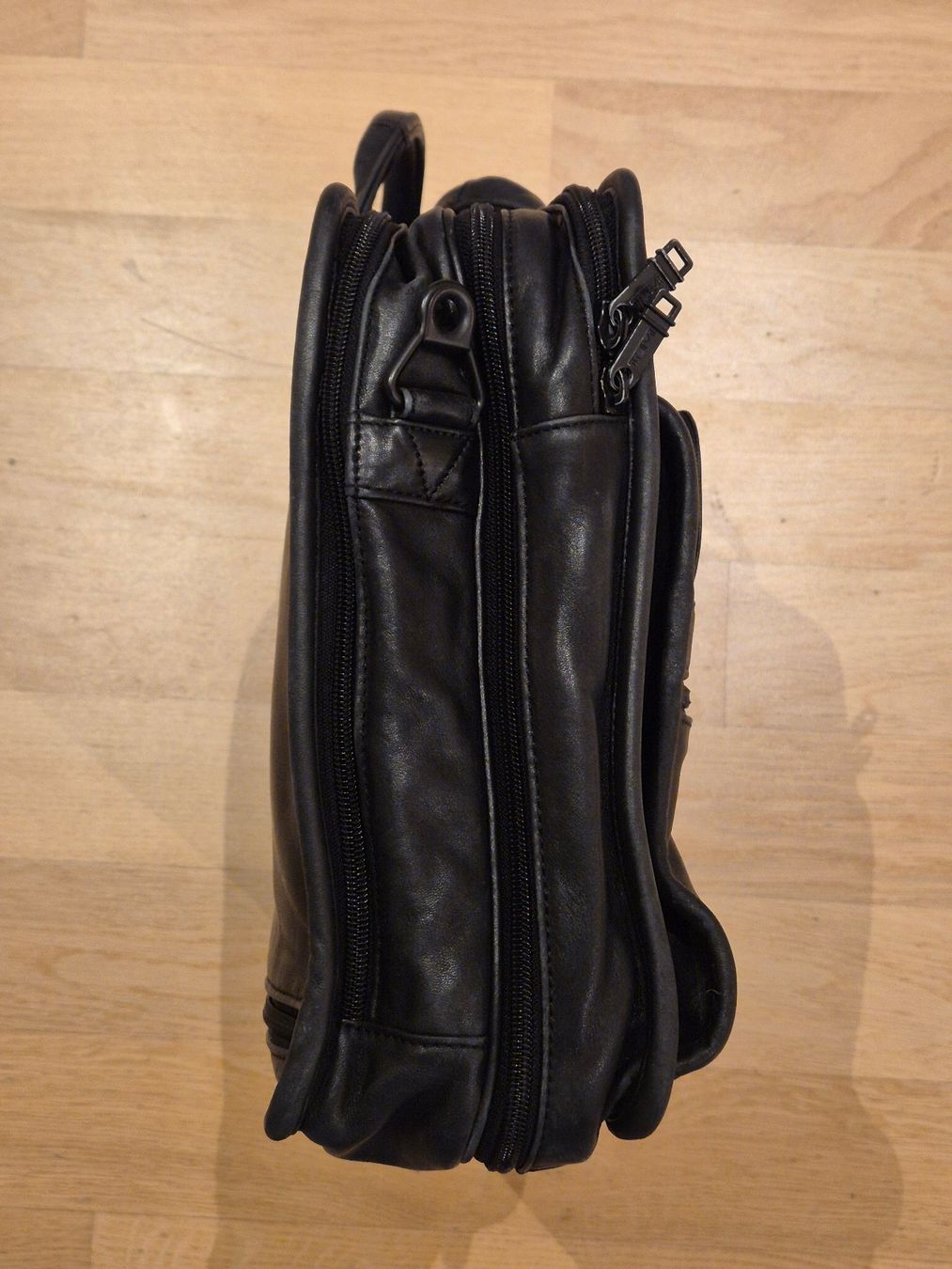 Tumi Borse: TUMI Alpha Expandable 904D3 Leder – Usato da Aarau venduto da 08_15 2