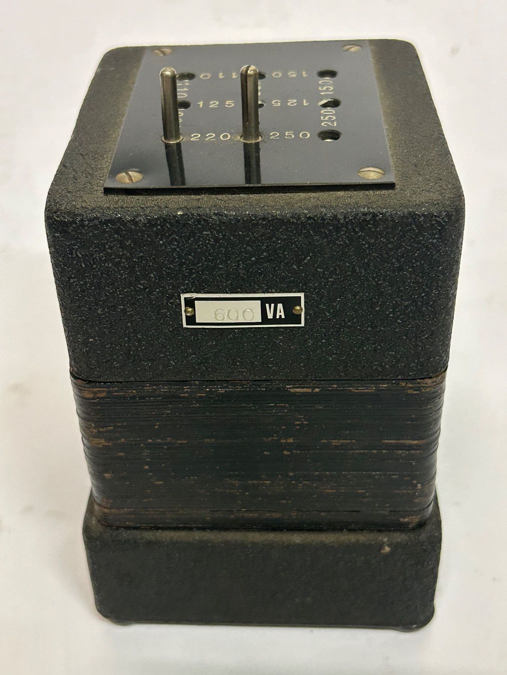 Componenti elettronici: Vorschalttrafo 220V/110V – Usato da Etzelkofen venduto da Botti50 1