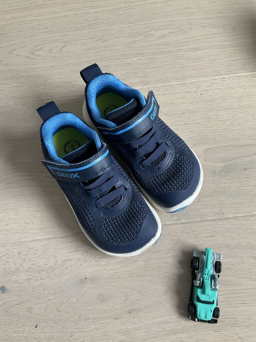 Geox Scarpe per ragazzi: Geox sneakers gr 26 – Usato da Zürich venduto da TheShips 3