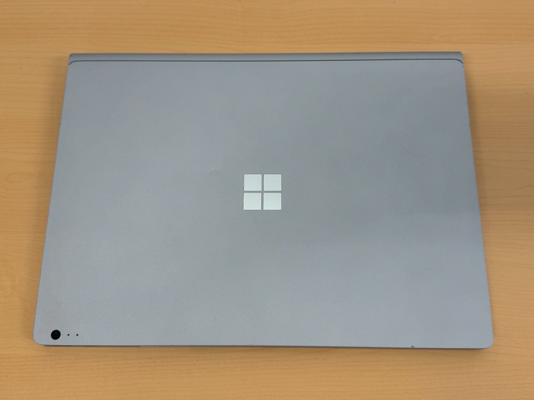 Microsoft Notebook: Microsoft Surface Book i7-6600U 256GB 8GB mit Windows 10 – Usato da Ebmatingen venduto da Revivetrade 4