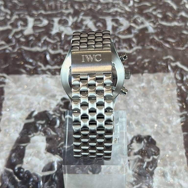 Orologi: IWC Pilot Chronograph IW370603 – Usato da Genève venduto da minty.watches 7