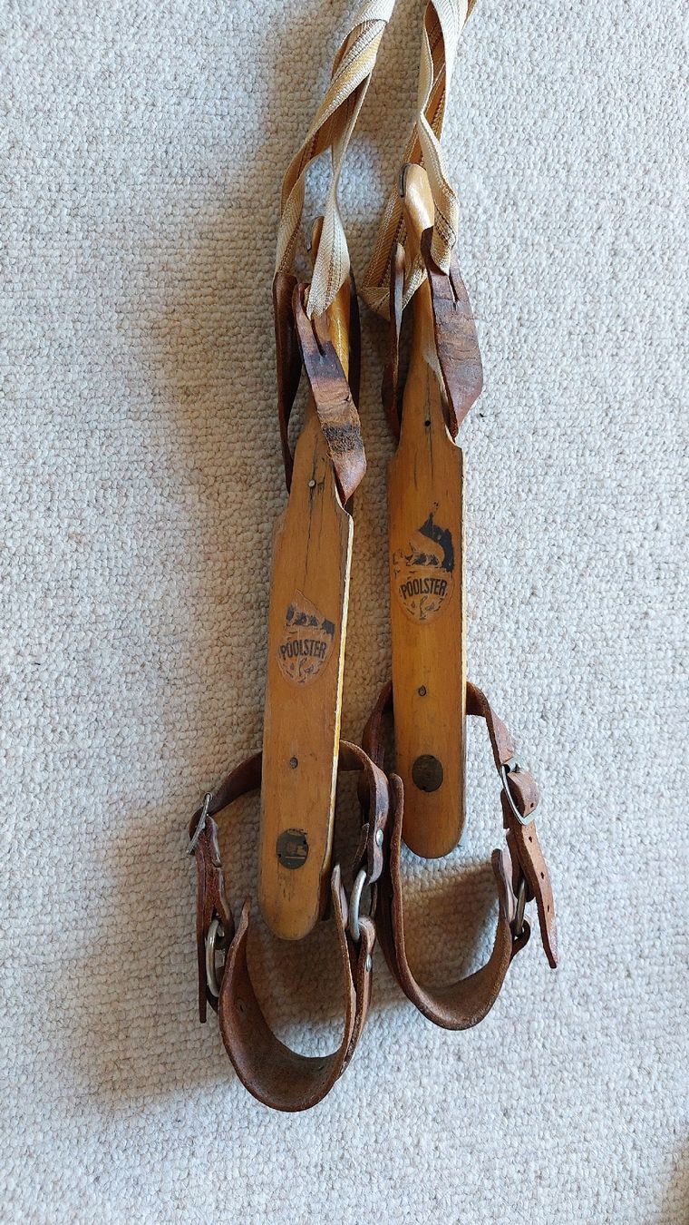 Tutte le decorazioni: Holz Schlittschuhe Vintage – Usato da Himmelried venduto da Neugrund1
