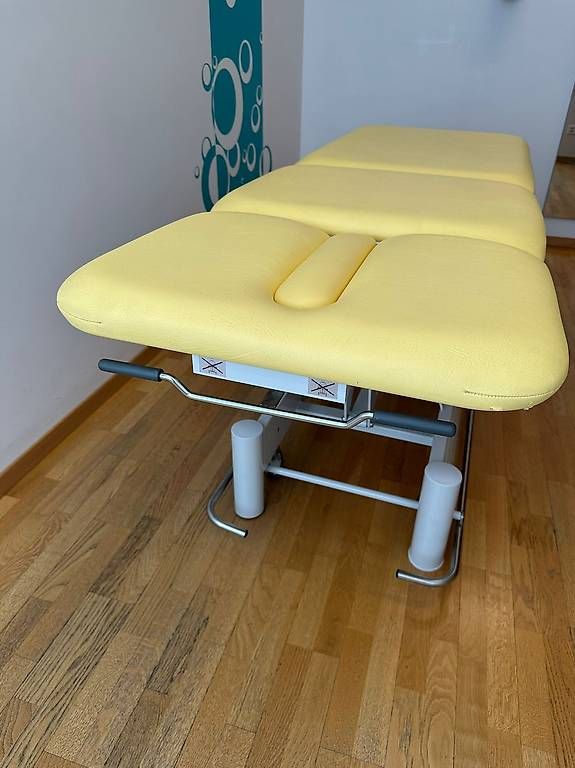 Sedie a sdraio: Elektrische Therapieliege – Usato da Güttingen venduto da felixguntlisbergen