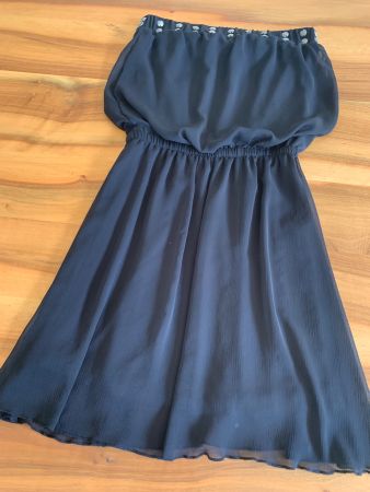 BENETTON super schönes schwarzes trägerloses Kleid Gr. XS
