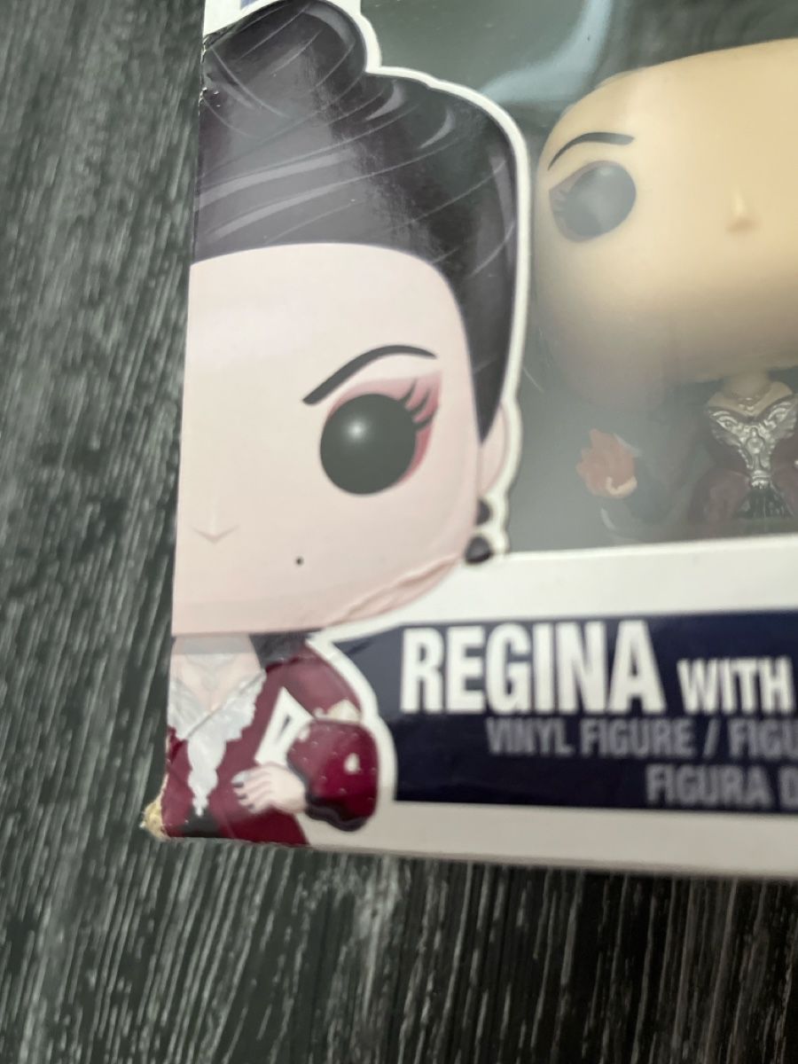 Funko Statuette: Funko pop Once Upon a time Regina with Fireball 382 – Usato da Yverdon-les-Bains venduto da vin_95zk 5