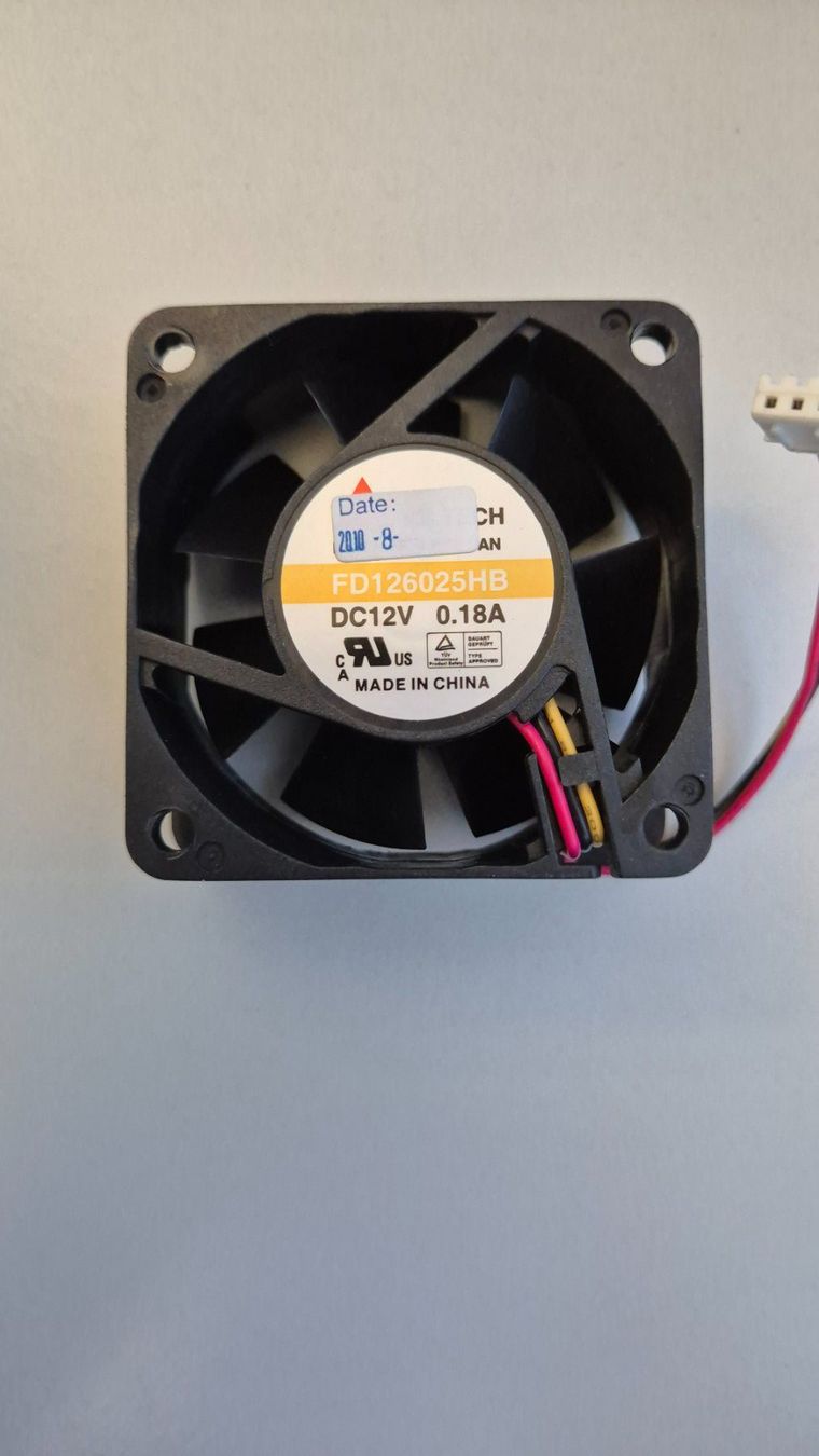 Componenti elettronici: 2x DC Brushless Fan Y.S.Tech 12V – Usato da Büron venduto da Restposte 1