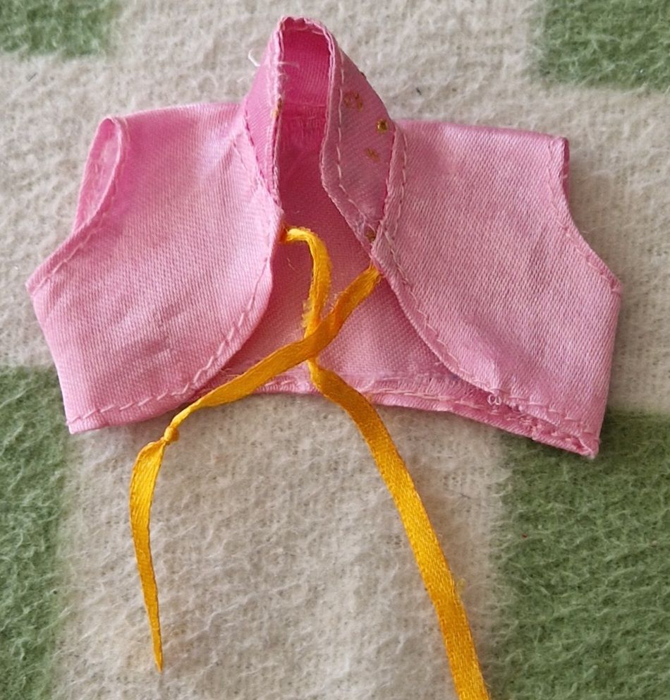 Bambole: Haut pour Barbie – Usato da Couvet venduto da Pioune