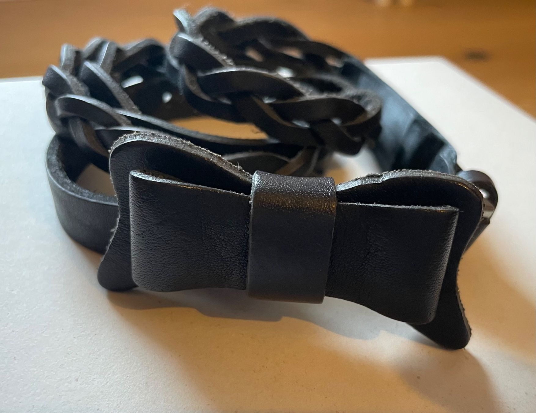Massimo Dutti Cinture: Massimo Dutti 100% leather navy braided belt with bow size75 – Nuovo (secondo la descrizione) da Embrach venduto da lau_2gtp