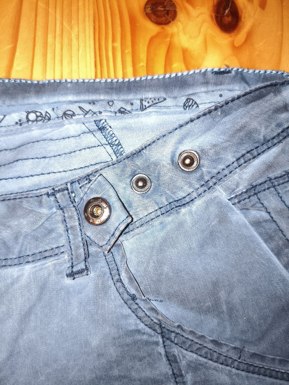 Cecil Jeans: 3/4 Jeans – Usato da Eschikofen venduto da anj_98vh 3