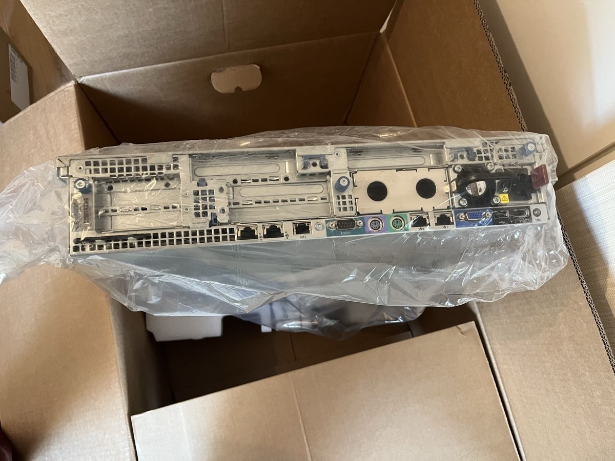 Hewlett Packard Server: 2x HP DL385G5P 2376HE Serveur – Nuovo e nell'imballaggio originale da Penthalaz venduto da salvodj 1