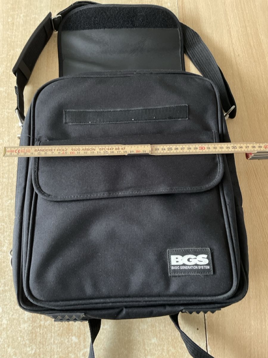 Taschen: Umhängetasche BGS Basic Generation System schwarz gebraucht – Neu (gemäss Beschreibung) aus Gossau SG von kro_8hmw 4