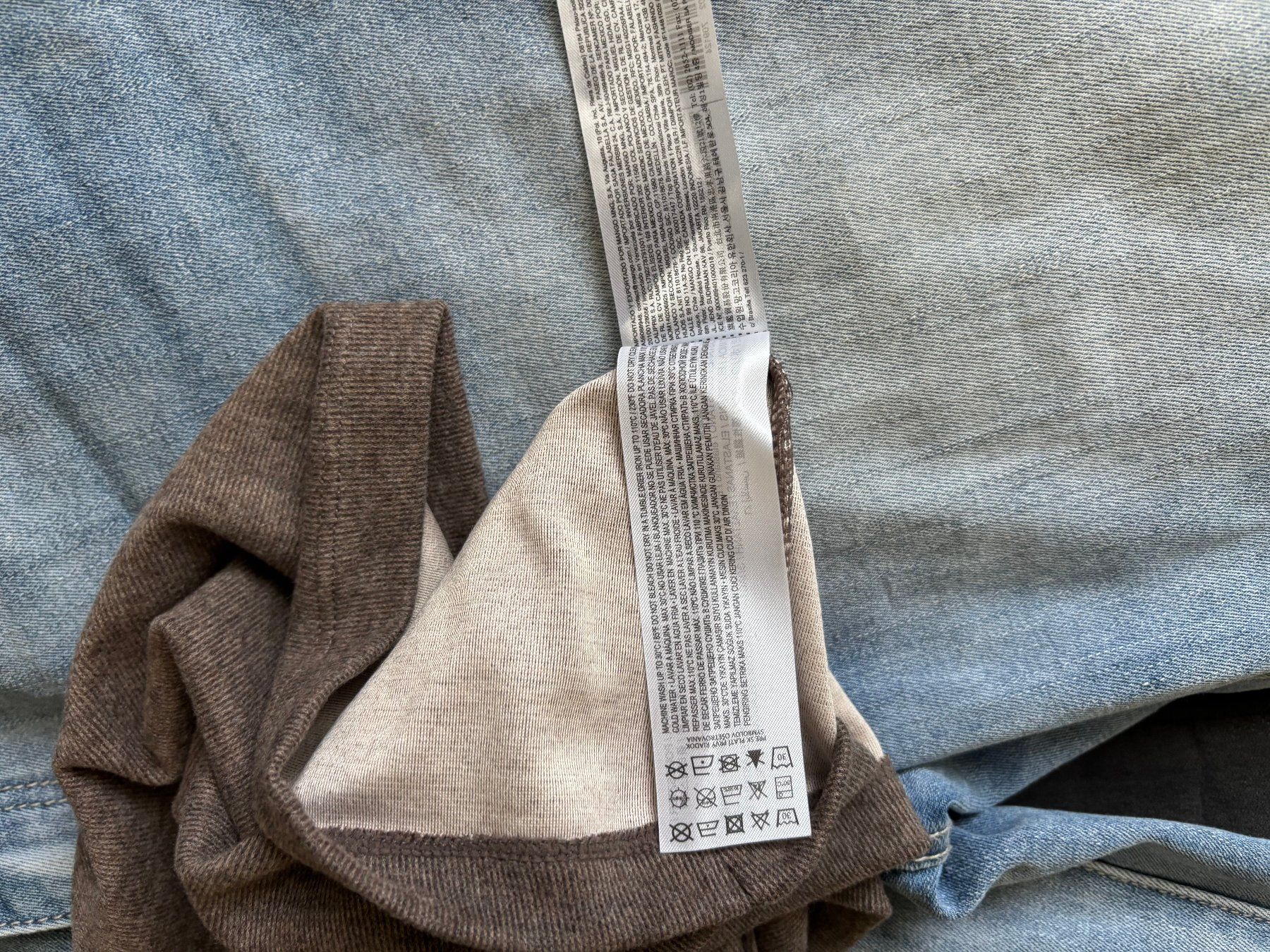 Mango Top: MANGO Oberteil neu – Nuovo (secondo la descrizione) da Merishausen venduto da yourdream 6
