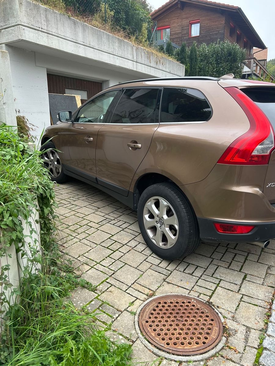 Automobili: Volvo xc60 – Usato da Schlossrued venduto da kry_fwz6 1