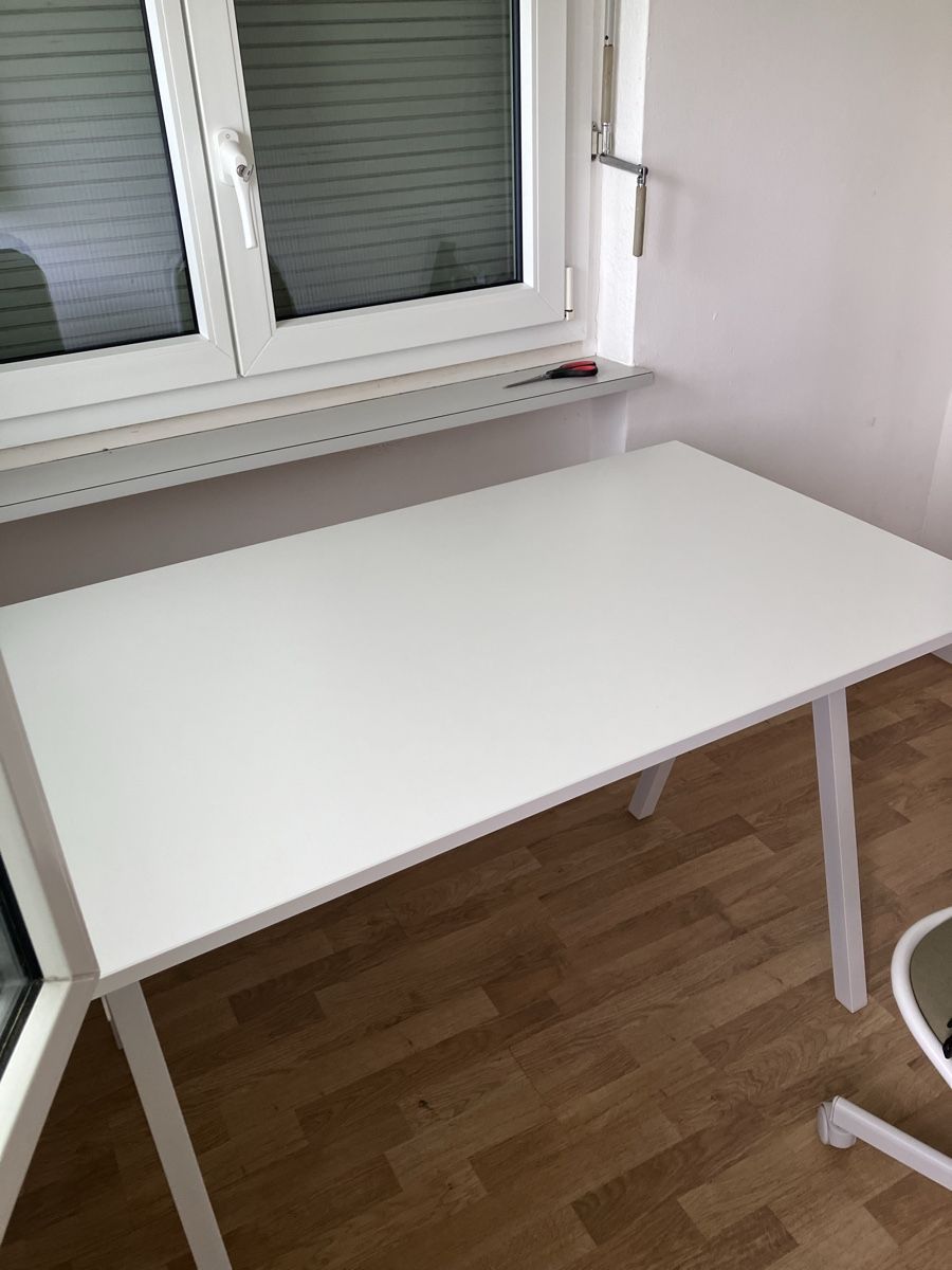 Ikea Schreibtische: IKEA TROTTEN Schreibtisch – Gebraucht aus Kriens von tah_c5tk