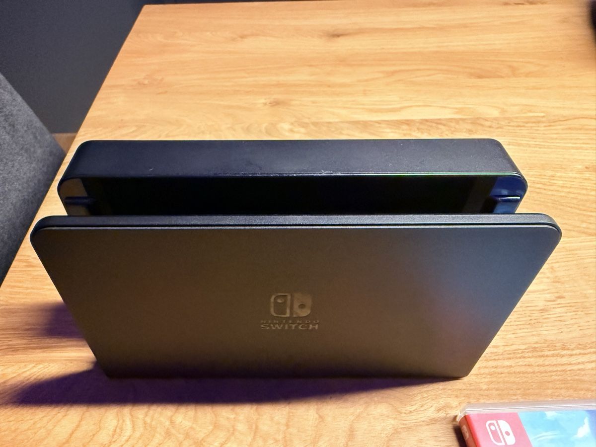 Nintendo Konsolen: Nintendo Switch OLED mit Zubehör – Gebraucht aus Neuhausen am Rheinfall von K.Sonderer 8