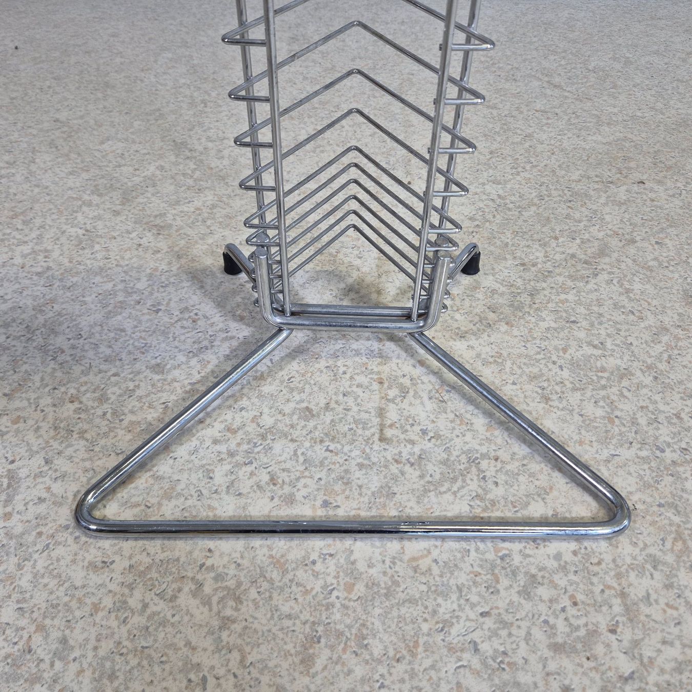 Scaffali: CD-Ständer CD-Regal Metall Chrom Regal 90 CD – Usato da Nottwil venduto da Wondewa-Shop 6