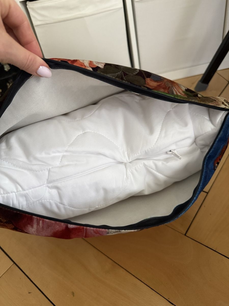 Kissen: Coussin Voglio Bene neuf  – Neu (gemäss Beschreibung) aus Genève von Pantherapwr 3