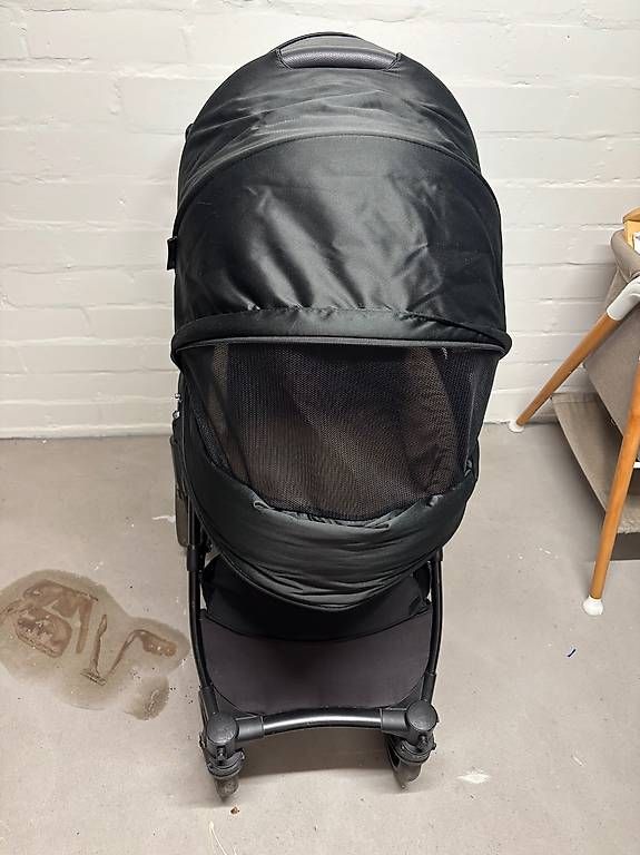 Carrozzine: Kinderkraft 3-in-1 Kinderwagen Set – Usato da Basel venduto da LH_01 1