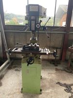 Bohr-und Fräsmaschine