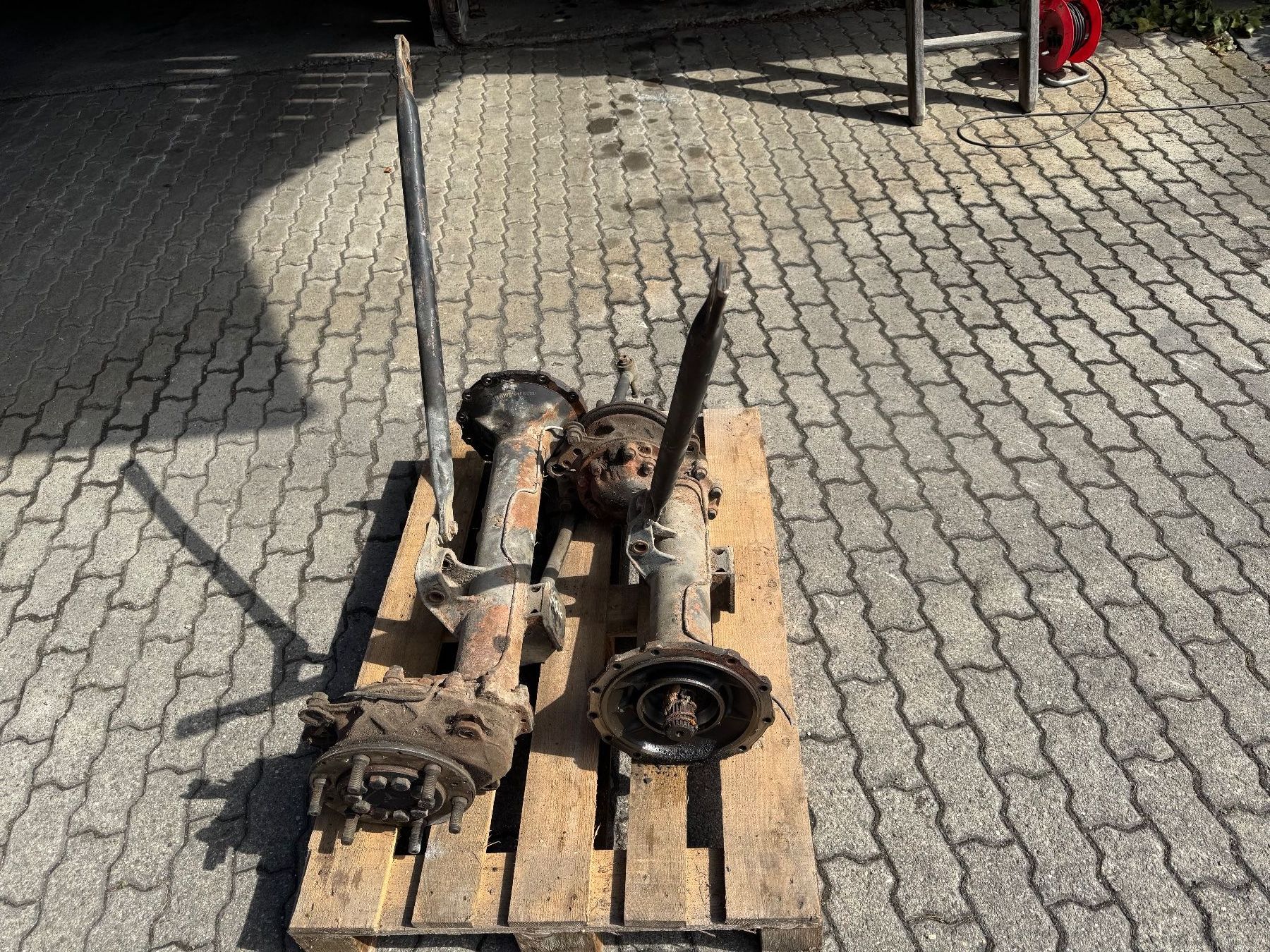 Mercedes-Benz Tutti i ricambio: Unimog 406 / 416 Hinterachse – Usato da Büriswilen venduto da brudi1990 2