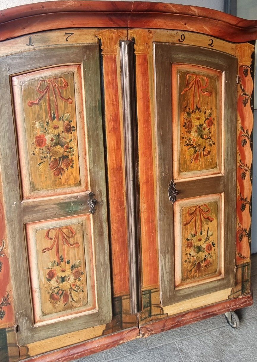 Armadi: Antiker bemalter Bauernschrank Barock 1792 – Usato da Flums venduto da Flumsantik 1