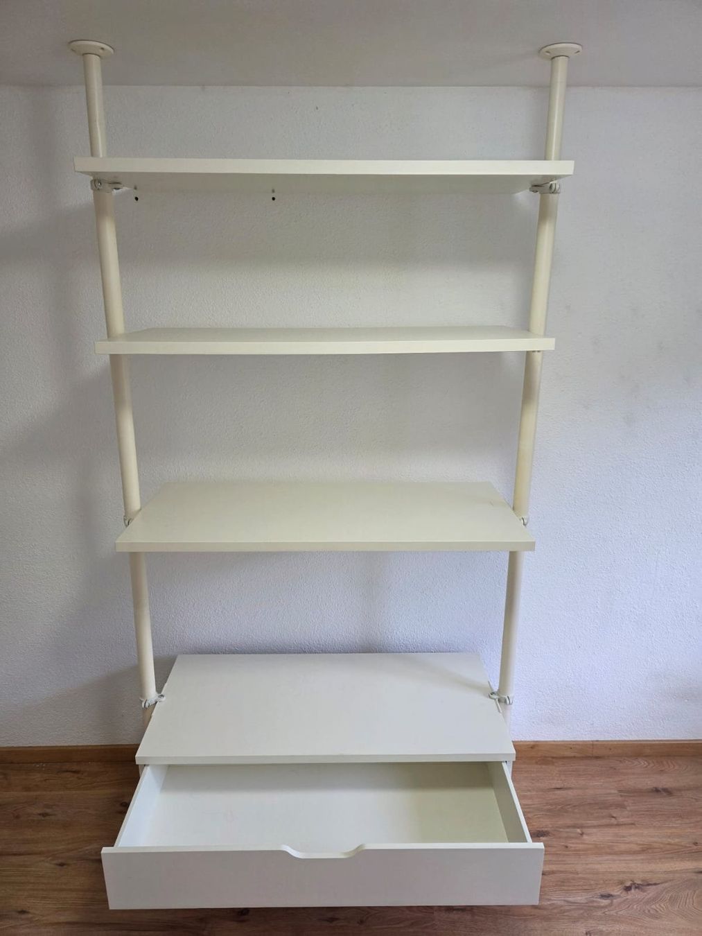Scaffali: IKEA STOLMEN Regal – Usato da Aathal - Seegräben venduto da Milacik1 1