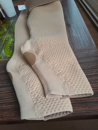 Kompressionsstrümpfe Grösse M Jobst beige/hautfarben