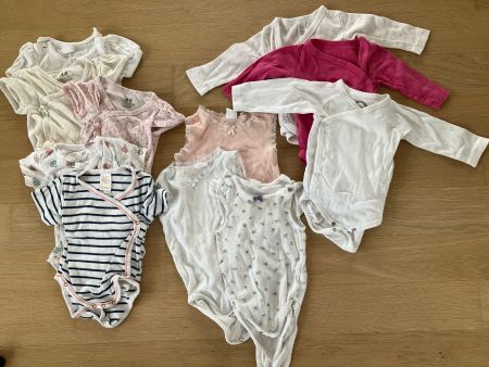 Süsses Mädchen-Kleiderpaket Gr 68 (38+Teile)