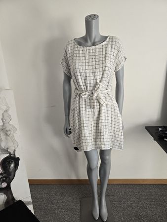 Damen linen Sommerkleid weiss kariert mit Bindegürtel neuwer