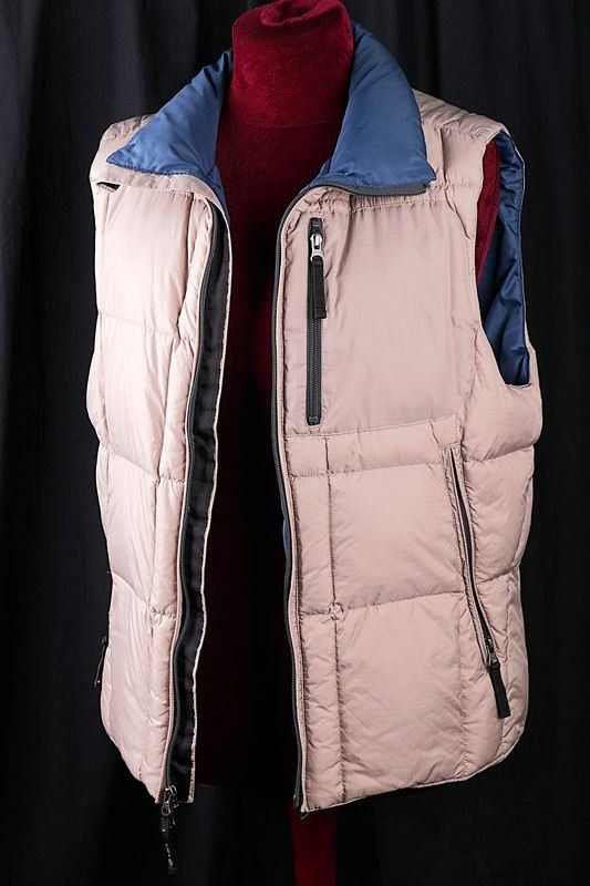Cappotti: BURTON Steppweste Damen - Gr. M, in Beige – Usato da Rüti ZH venduto da Restwert_Rueti_ZH 1